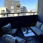 Cozy Center With Desk - Steps To Old Town شقة