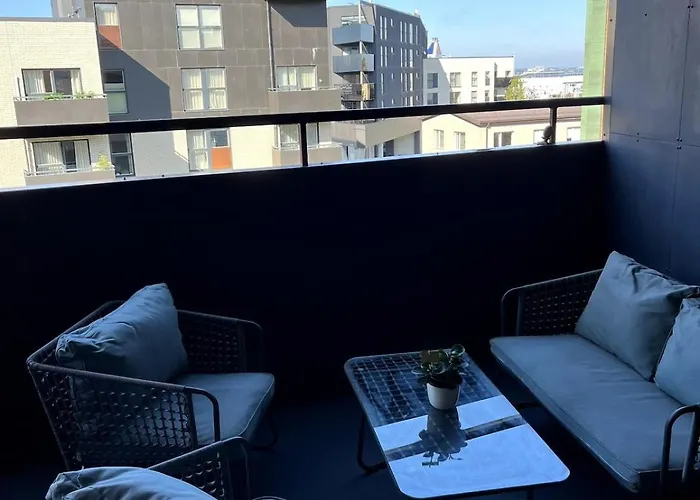 Cozy Center With Desk - Steps To Old Town Apartament